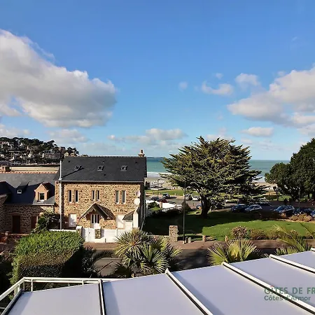 Trestraou Holiday home Perros-Guirec